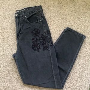 AE mom jean